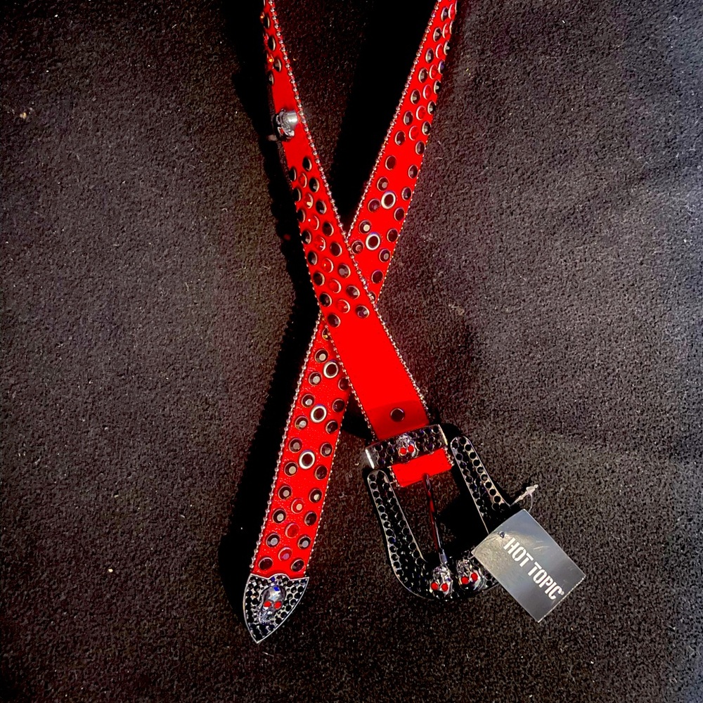 Rhinestone skull belt